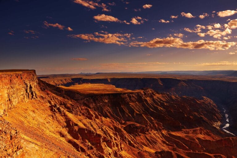 Safari von Kapstadt über Namibia und Botswana bis zu den Victoriafällen